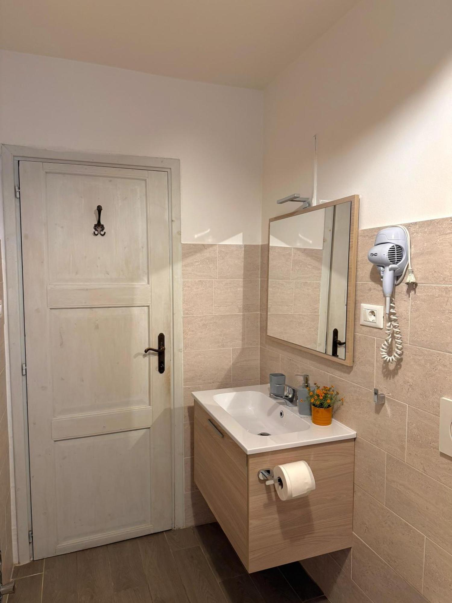 Friedrich Apartments เมราโน ภายนอก รูปภาพ